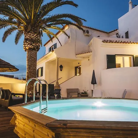 Holiday Guest house *